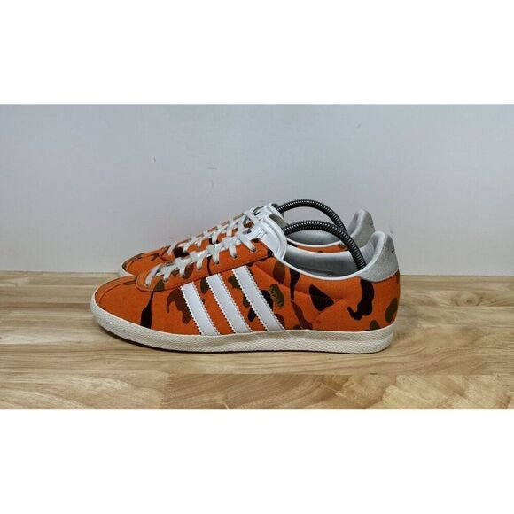 Sample Adidas x Noah Gazelle OG Collaboration Men’s Sz 9 Orange Camo FY5381 - Picture 3 of 9